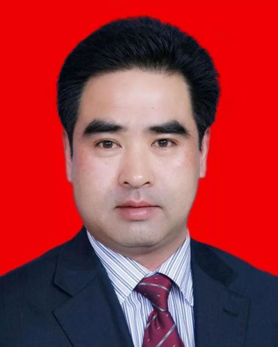 李紅學(平涼一中總務處主任)
