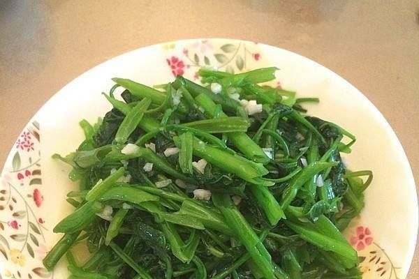 青炒芥菜 青炒芥菜