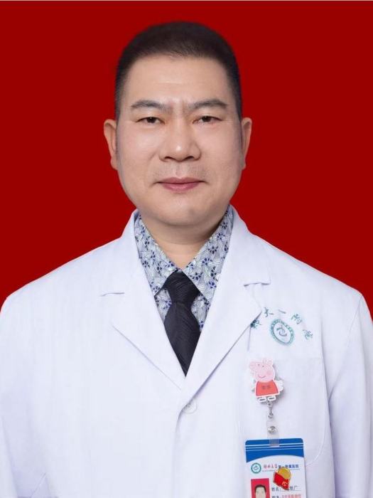 王旭廣(鄭州大學第一附屬醫院胸外科主任醫師、博士) 王旭廣(鄭州大學第一附屬醫院胸外科主任醫師、博士)