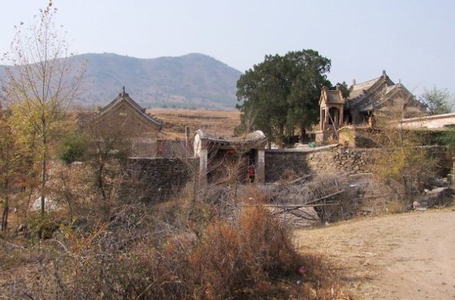 劉杖子村(遼寧省朝陽市北票市哈爾腦鄉劉杖子村) 劉杖子村(遼寧省朝陽市北票市哈爾腦鄉劉杖子村)