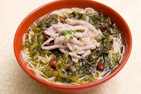 酸菜雞肉麵 酸菜雞肉麵