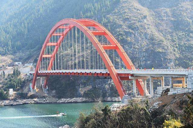 雙龍大橋(中國重慶市境內橋樑) 雙龍大橋(中國重慶市境內橋樑)