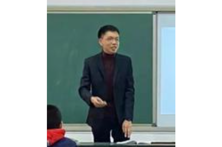 張恆碩(錦州市義縣大榆樹堡初級中學教師) 張恆碩(錦州市義縣大榆樹堡初級中學教師)