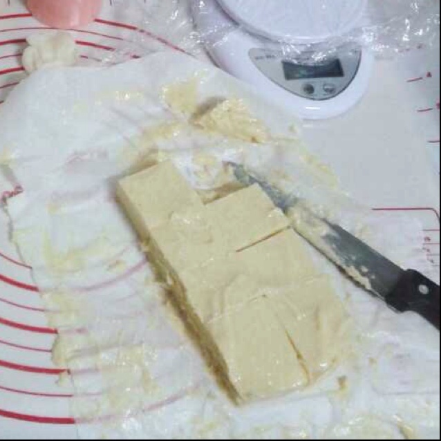 榴槤乳酪冰皮月餅
