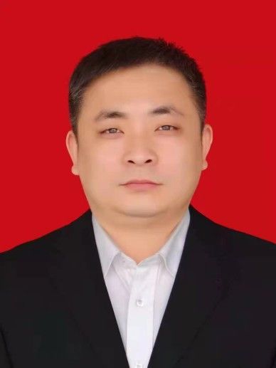 楊曉東(晉中市靈石縣南關鎮黨委委員、副鎮長) 楊曉東(晉中市靈石縣南關鎮黨委委員、副鎮長)