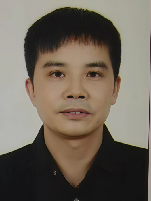 江勇(貴州鼎尊律師事務所合伙人、副主任) 江勇(貴州鼎尊律師事務所合伙人、副主任)