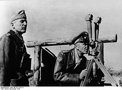 1942年庫爾茨巴赫（左）和保盧斯在俄羅斯