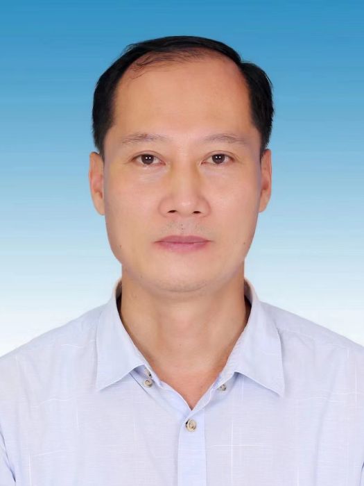 褚衍亮(山東省棗莊市嶧城區信訪局黨組成員、副局長) 褚衍亮(山東省棗莊市嶧城區信訪局黨組成員、副局長)