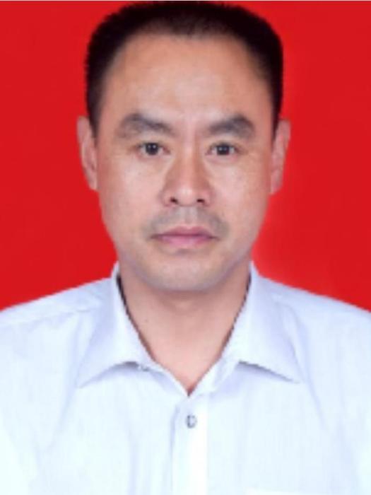 楊峻(湖北省恩施土家族苗族自治州宣恩縣住房和城鄉建設局二級主任科員) 楊峻(湖北省恩施土家族苗族自治州宣恩縣住房和城鄉建設局二級主任科員)