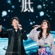 海底(2021年鳳凰傳奇在《為歌而贊》演唱的歌曲) 海底(2021年鳳凰傳奇在《為歌而贊》演唱的歌曲)