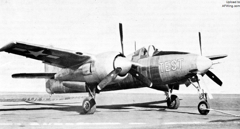 首架 XF7F-1 原型機