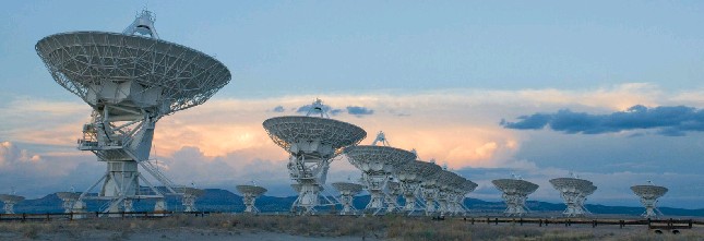 新疆新疆奇台縣半截溝射電望遠鏡