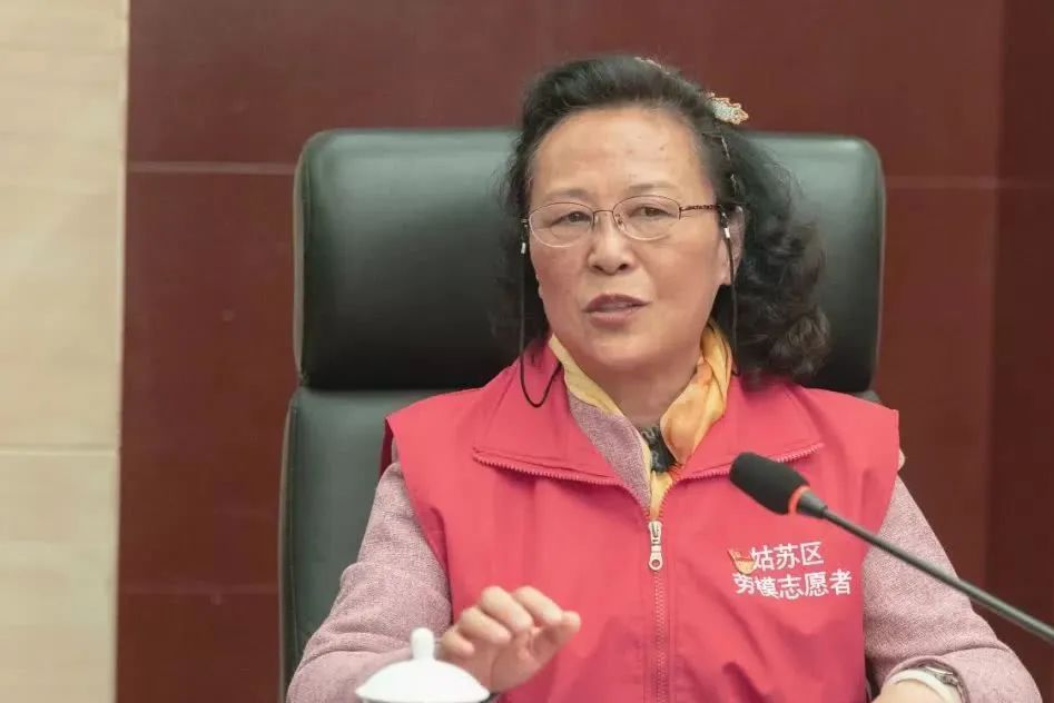 王茜(姑蘇區蘇錦街道蘇錦二社區退休支部書記) 王茜(姑蘇區蘇錦街道蘇錦二社區退休支部書記)