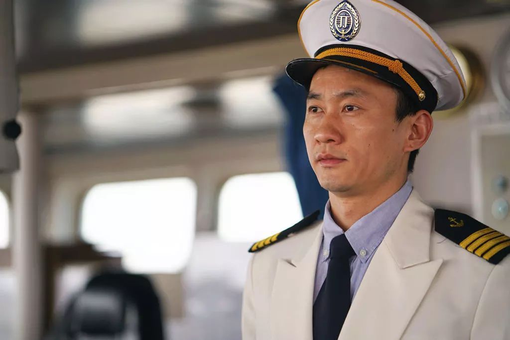 呂強(上海錦航人力資源有限公司“春錦”輪船長) 呂強(上海錦航人力資源有限公司“春錦”輪船長)