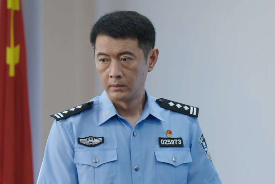 葛晨曦(都市生活劇《護衛者》中的角色) 葛晨曦(都市生活劇《護衛者》中的角色)