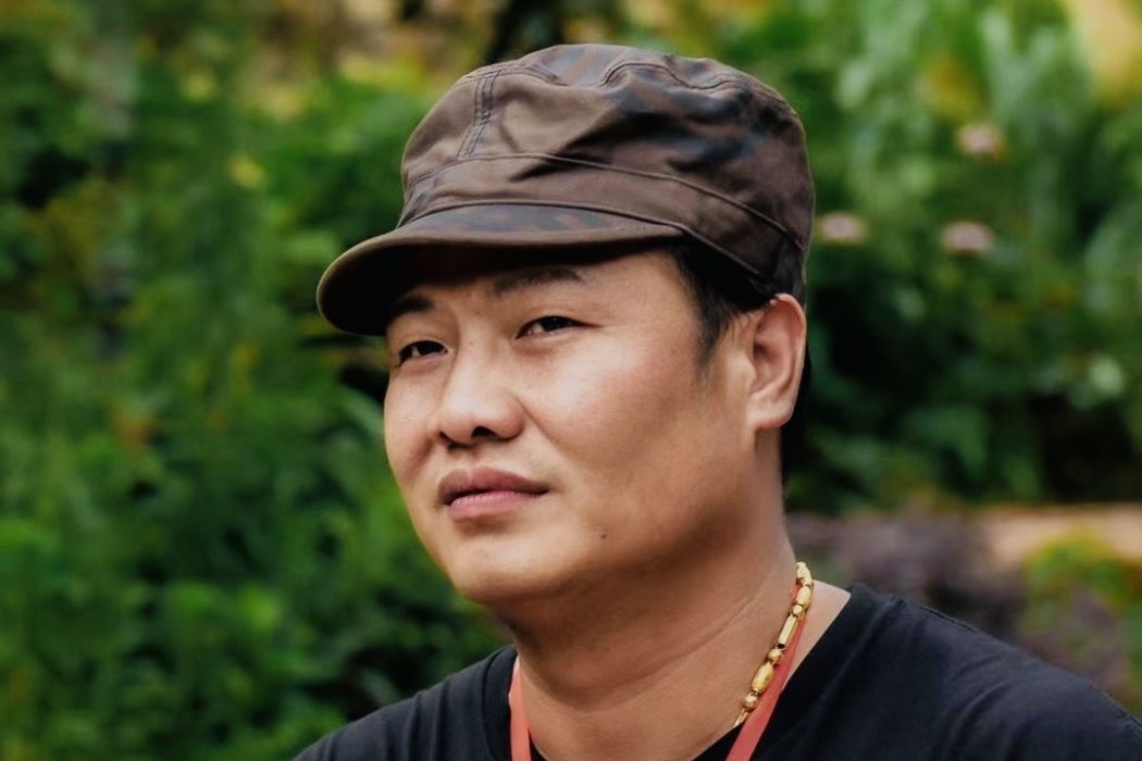 何進烽 何進烽