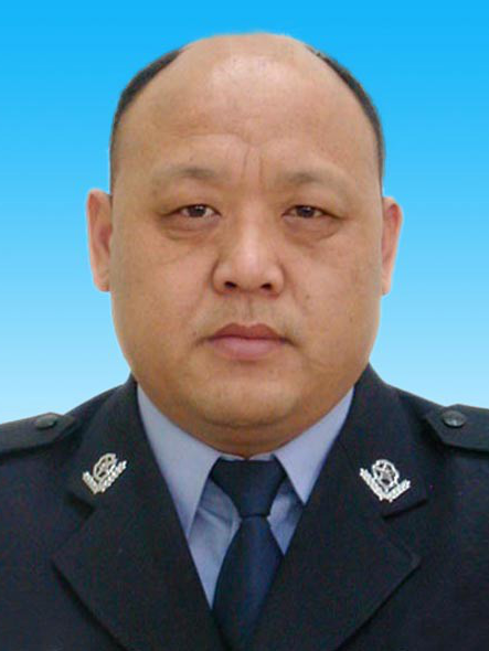 李向軍(烏海市公安局黨委副書記、副局長) 李向軍(烏海市公安局黨委副書記、副局長)