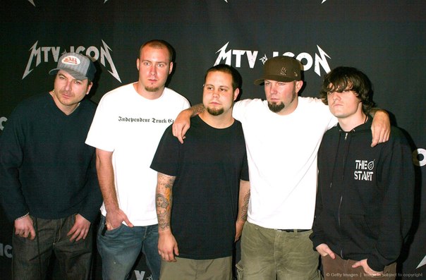 2003年Mike Smith加入樂隊