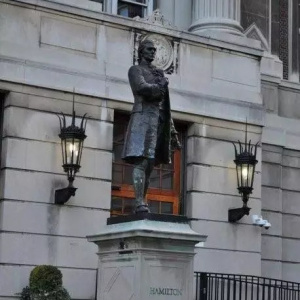 亞歷山大·漢密爾頓(Alexander Hamilton（美國政治人物）)