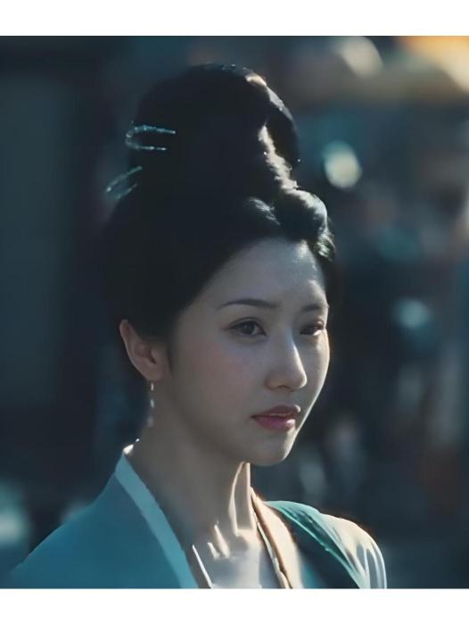 汪月月 汪月月