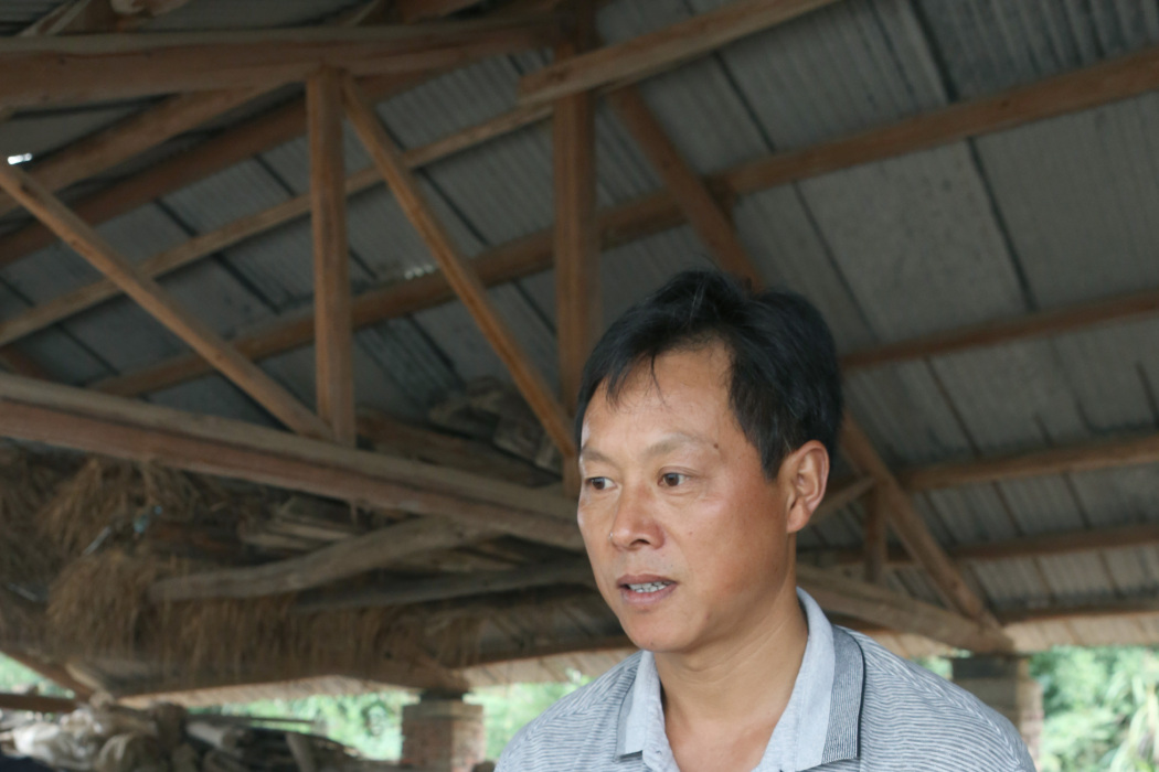 阮清華(安徽省第六批省級非物質文化遺產項目徽州古建磚瓦製作技藝代表性傳承人) 阮清華(安徽省第六批省級非物質文化遺產項目徽州古建磚瓦製作技藝代表性傳承人)