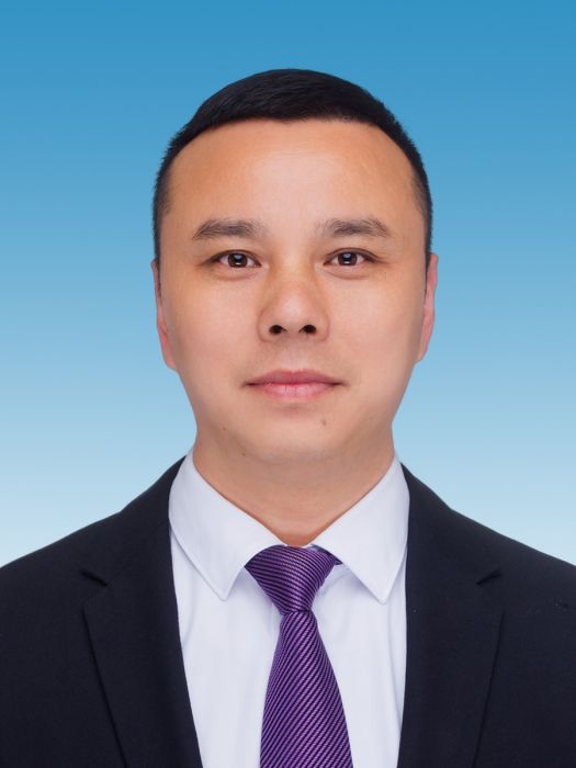 王其文(江西省三清山風景名勝區黨委委員、管委會副主任) 王其文(江西省三清山風景名勝區黨委委員、管委會副主任)