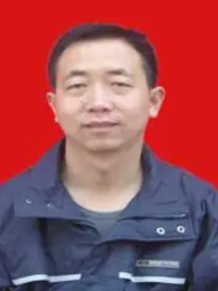 鄒忠強(四川省阿壩藏族羌族自治州黑水縣發展和改革局黨組成員、糧儲中心主任) 鄒忠強(四川省阿壩藏族羌族自治州黑水縣發展和改革局黨組成員、糧儲中心主任)