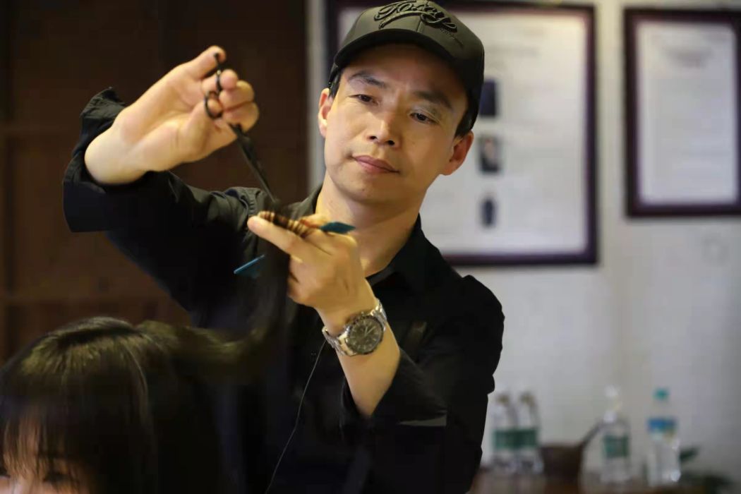 羅文(第五屆江西省優秀高技能人才) 羅文(第五屆江西省優秀高技能人才)