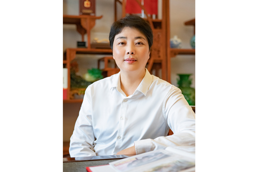 周映雪(長興縣退役女兵愛心服務隊隊長) 周映雪(長興縣退役女兵愛心服務隊隊長)