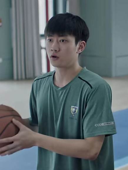 丁鑫(電影《閃耀少年之空中接力》中的角色) 丁鑫(電影《閃耀少年之空中接力》中的角色)