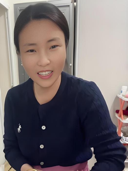 薇姐一家人 薇姐一家人