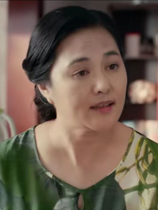 王海燕(青春喜劇片《李雷和韓梅梅》中的角色) 王海燕(青春喜劇片《李雷和韓梅梅》中的角色)