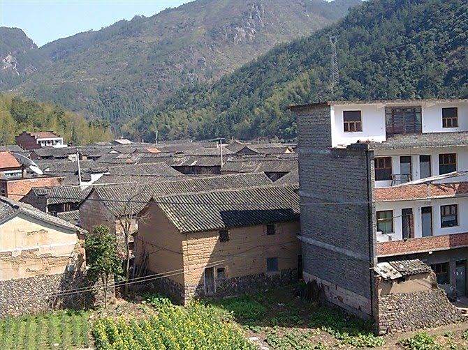 哪岸村 哪岸村