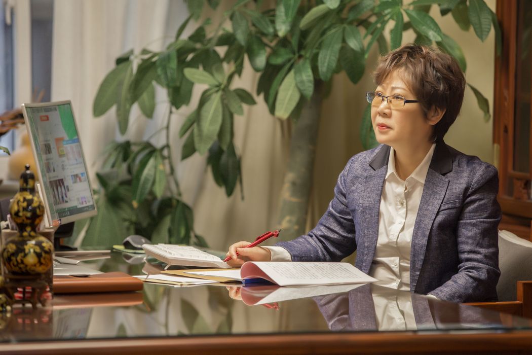 鐘敏(山東敏爾信律師事務所律師,主任) 鐘敏(山東敏爾信律師事務所律師,主任)
