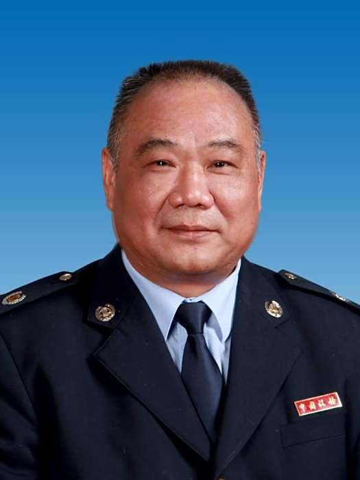 翁德鋼(國家稅務總局漢陽區稅務局二級高級主辦) 翁德鋼(國家稅務總局漢陽區稅務局二級高級主辦)
