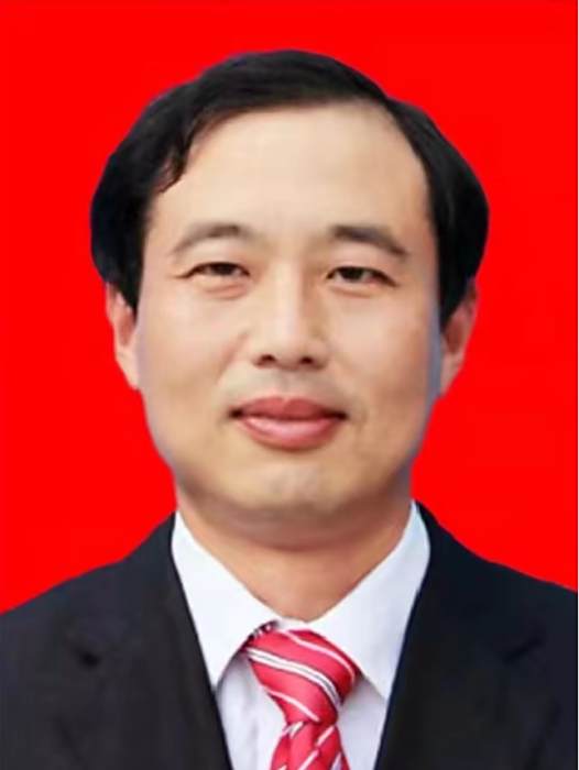 張明山(河南省南陽市臥龍區城管局黨組成員、副局長) 張明山(河南省南陽市臥龍區城管局黨組成員、副局長)