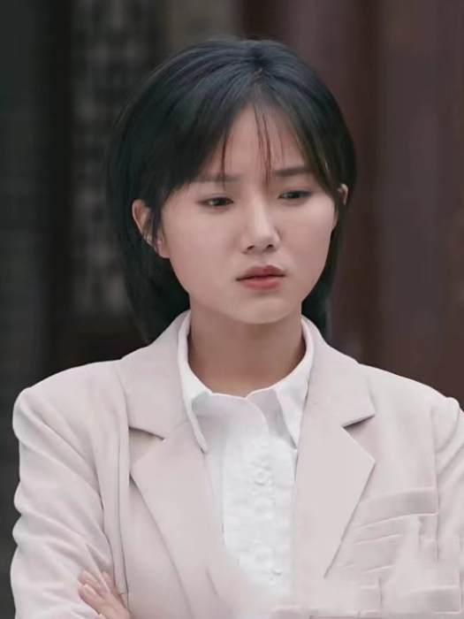 張小北(電影《跑堂夫妻》中的角色,由趙菁飾演) 張小北(電影《跑堂夫妻》中的角色,由趙菁飾演)