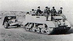 “斯圖亞特袋鼠”裝甲運兵車。