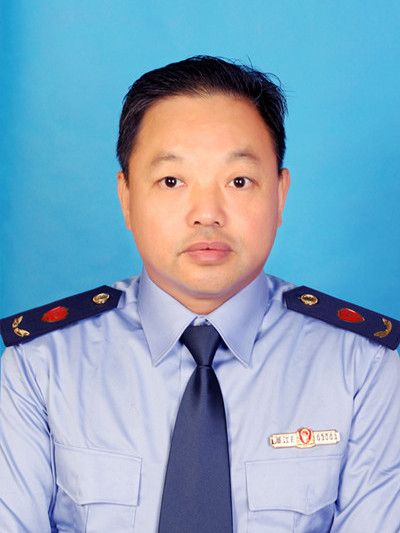 張友林(浙江省湖州市安吉縣市場監督管理局黨委委員、副局長) 張友林(浙江省湖州市安吉縣市場監督管理局黨委委員、副局長)