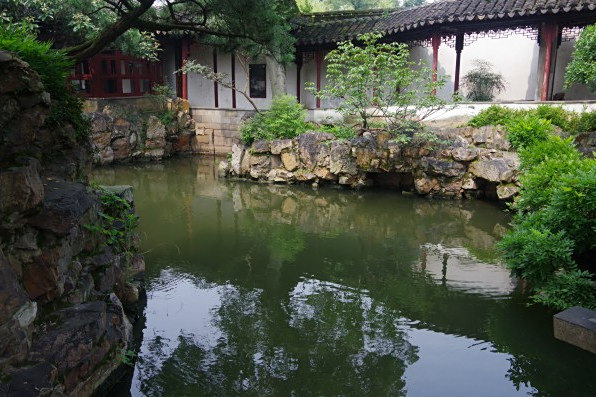 受月池 受月池