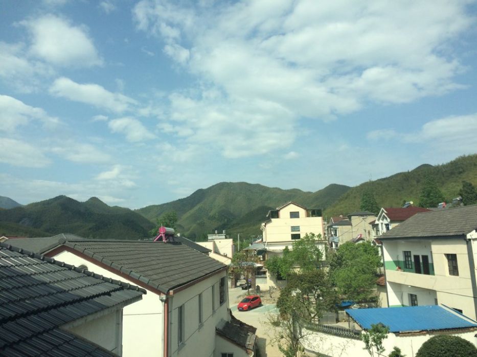余村村(廣東省遂溪縣樂民鎮余村村) 余村村(廣東省遂溪縣樂民鎮余村村)