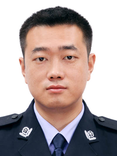 李鴻劍(四川省眉山市丹稜縣公安局黨委委員、副局長) 李鴻劍(四川省眉山市丹稜縣公安局黨委委員、副局長)