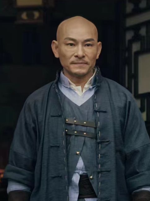 袁士誠(懸疑驚悚電影《殭屍古剎》中的角色) 袁士誠(懸疑驚悚電影《殭屍古剎》中的角色)
