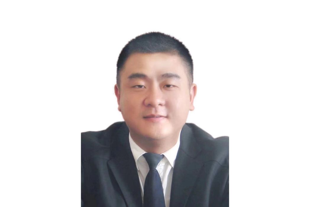 陳超群(福建省第十四屆人大代表,福建省集英保全集團有限公司黨委書記、董事長,泉州市中保濟困公益慈善中心理事) 陳超群(福建省第十四屆人大代表,福建省集英保全集團有限公司黨委書記、董事長,泉州市中保濟困公益慈善中心理事)