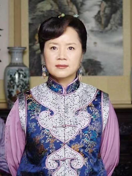 薑桂英(電視劇《良家婦女》中的角色) 薑桂英(電視劇《良家婦女》中的角色)