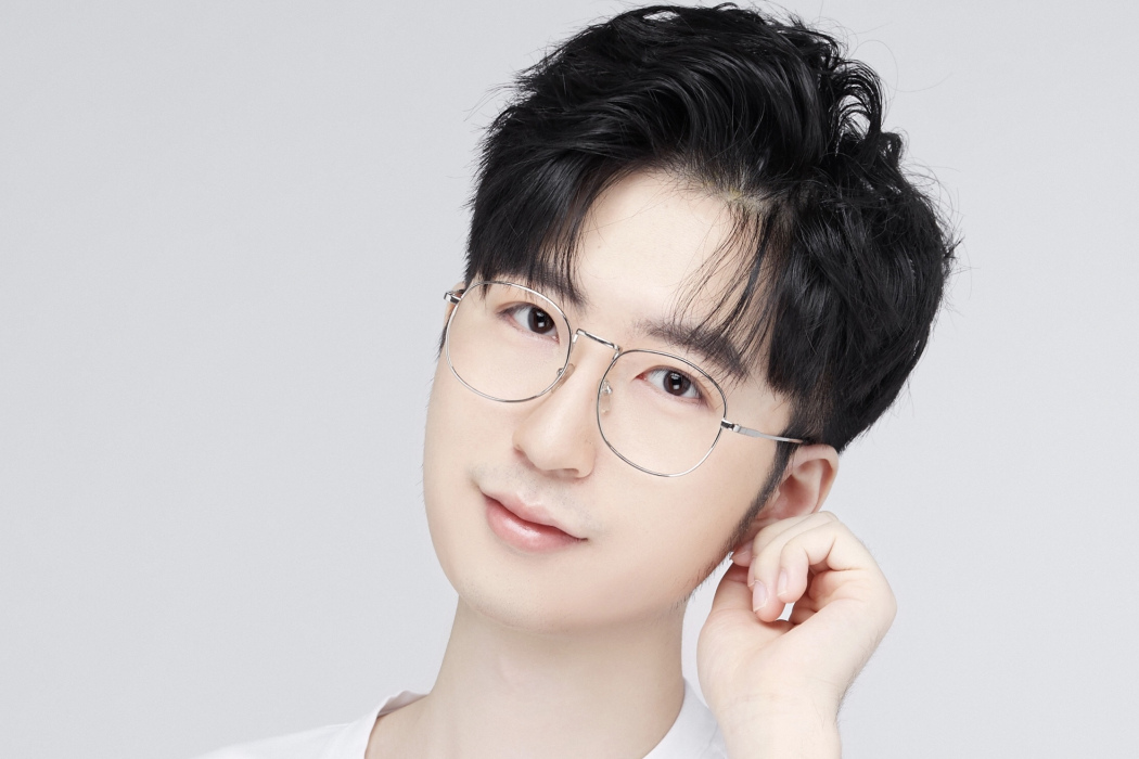 李昕(中國內地配音男演員) 李昕(中國內地配音男演員)