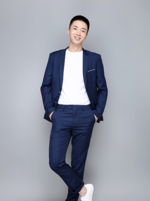 魏鵬(中國內地男演員) 魏鵬(中國內地男演員)