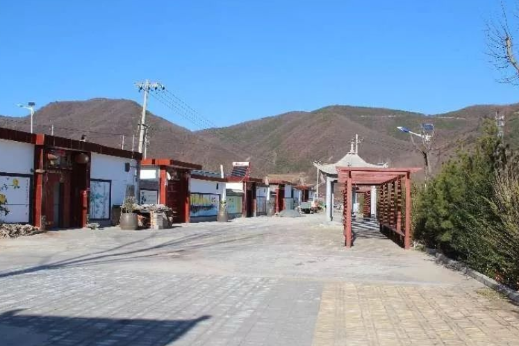 何家坊村(陝西省銅川市印台區金鎖關鎮下轄行政村)