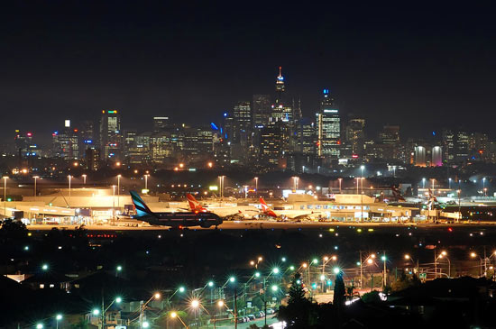 悉尼金斯福德·史密斯國際機場夜景