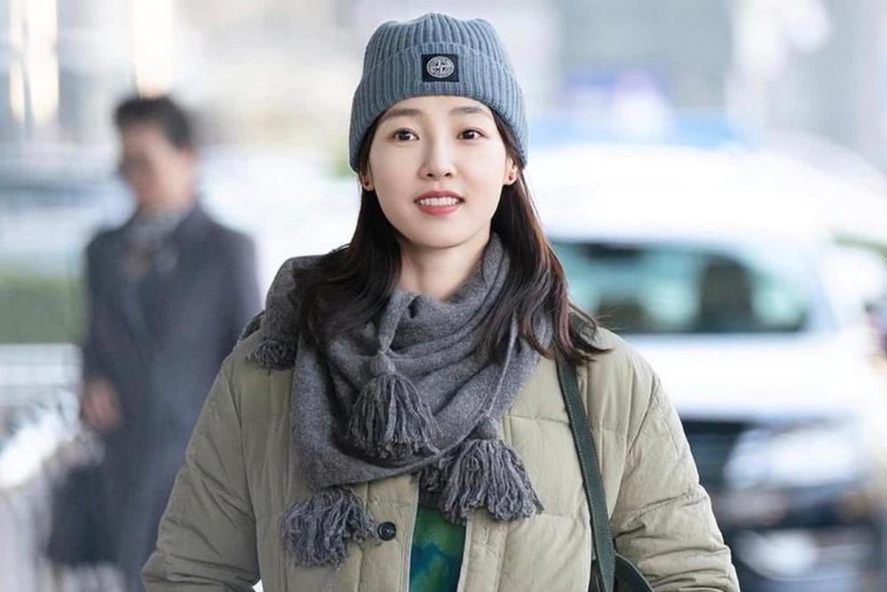 鄭有恩(電視劇《歡迎光臨》中的女主角) 鄭有恩(電視劇《歡迎光臨》中的女主角)